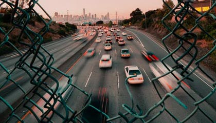 雷加内斯险胜莱万特，重回胜利轨道